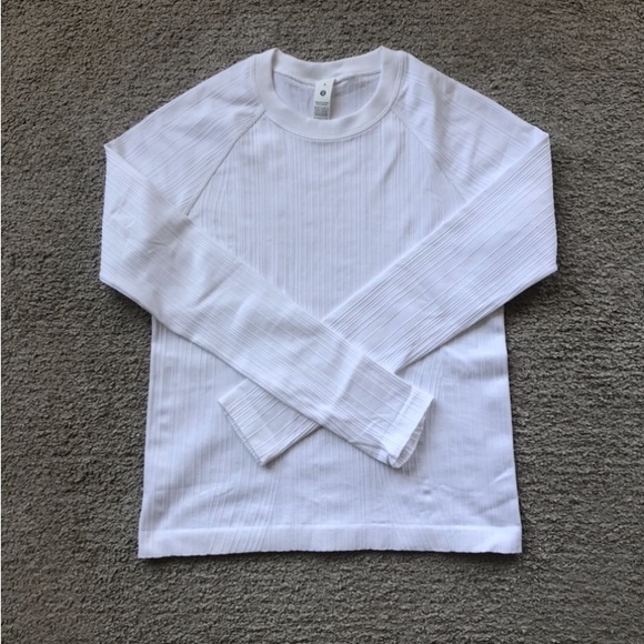 lululemon athletica Tops - LULULEMON Running T-shirt.NWOT.